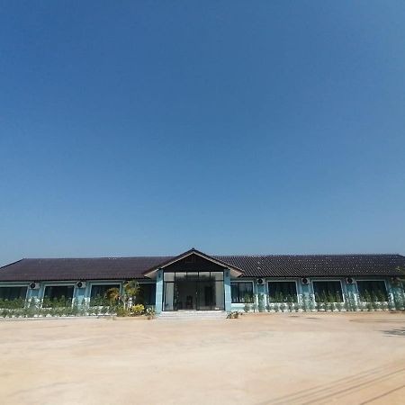 ເຮືອນພັກບີວີ Hotel Ban Thongchai-Tai Ngoại thất bức ảnh